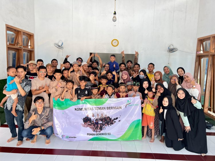 Merayakan Sumpah Pemuda, Komunitas Teman Bermain Berkunjung ke Panti Asuhan Muhammadiyah Putra Pare Kediri