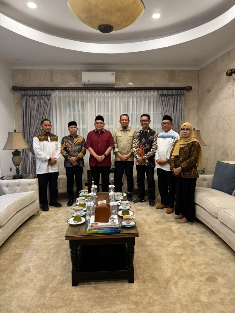 Pelantikan 5 Pimpinan BAZNAS Kota Makassar Periode 2026-2031
